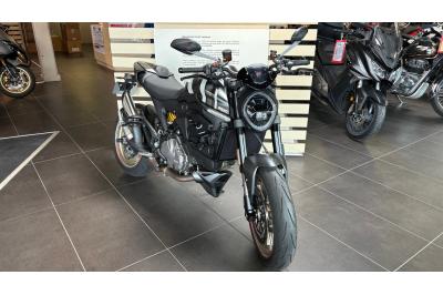 DUCATI MONSTER 900