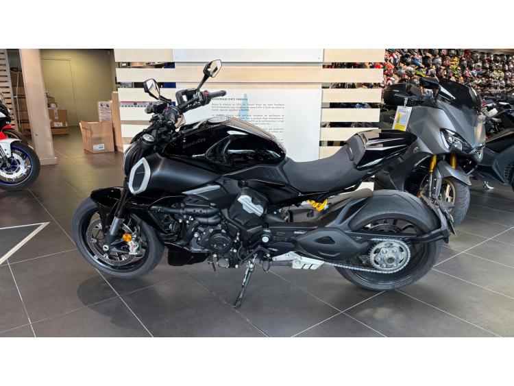 DUCATI DIAVEL V4 - Garantie constructeur 04.2026