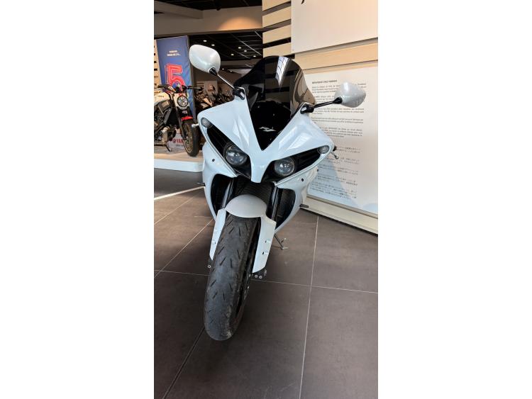 YAMAHA YZF-R1 - Garantie 12 mois