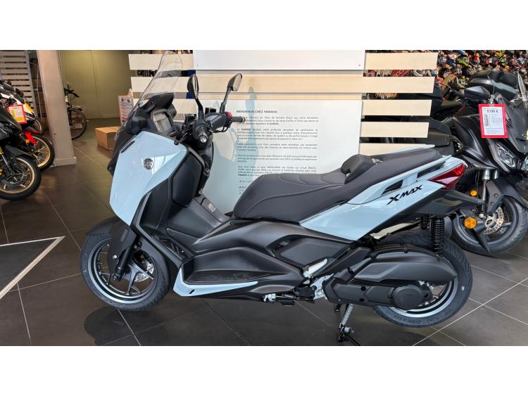YAMAHA XMAX 125 TECH MAX - Garantie 06/2030