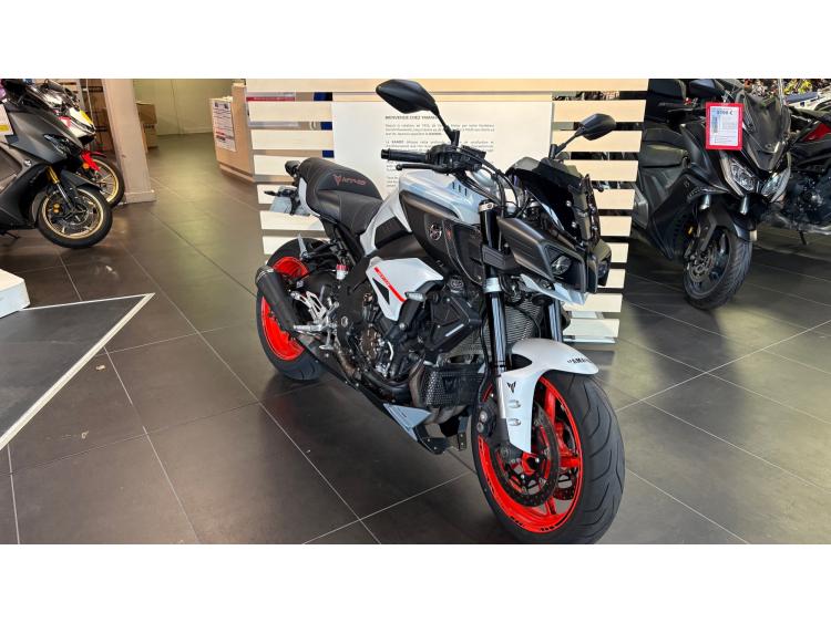 YAMAHA MT-10 - Garantie 12 mois