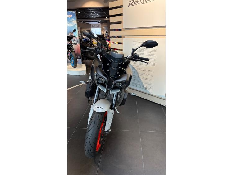 YAMAHA MT-10 - Garantie 12 mois