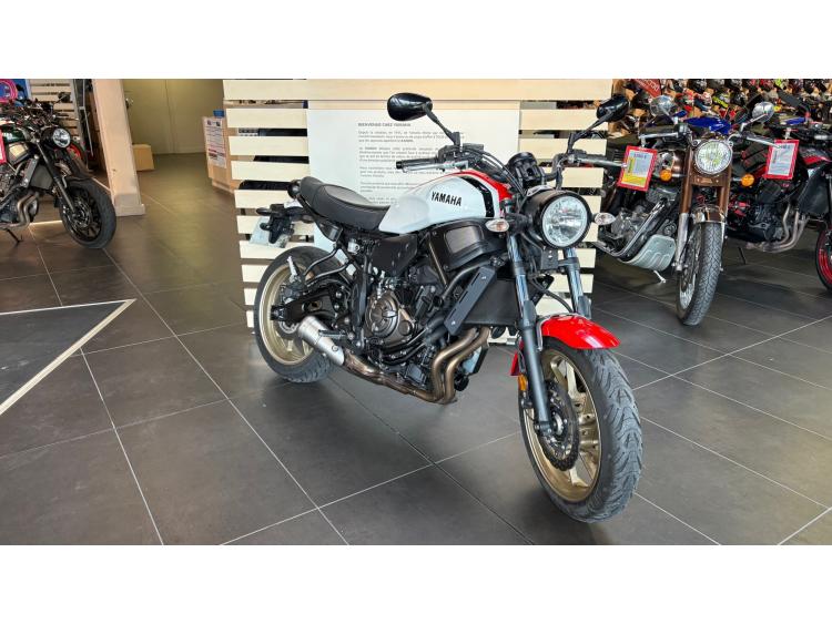 YAMAHA XSR 700 - Garantie 12 mois