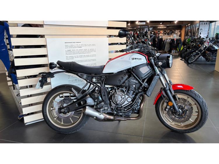 YAMAHA XSR 700 - Garantie 12 mois