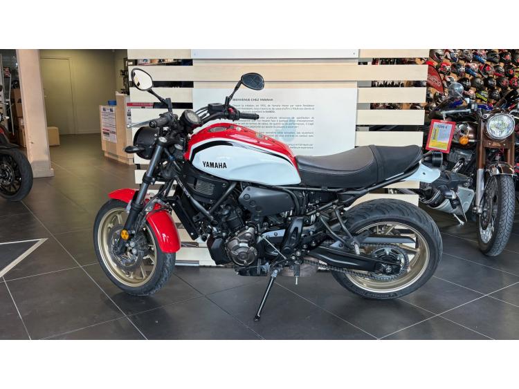 YAMAHA XSR 700 - Garantie 12 mois