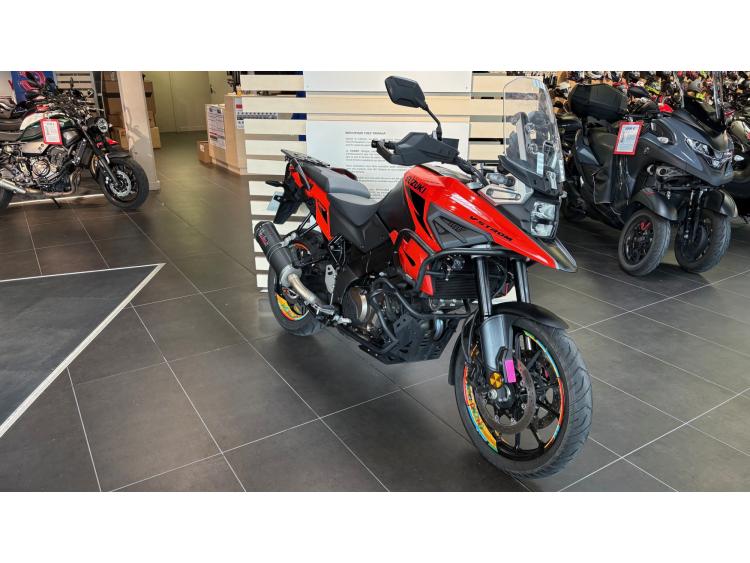 SUZUKI V-STROM 1050 - Garantie 07/2026